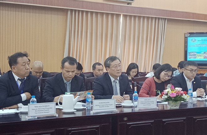 中方代表團(tuán)。圖自越通社